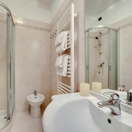 5 Min Away From Biennale Lejlighed *